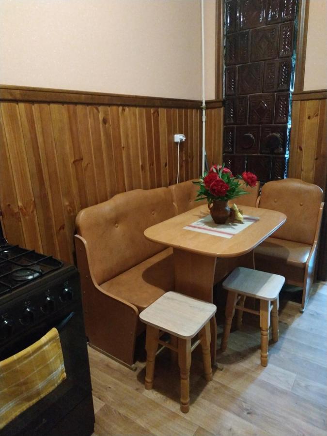 Apartment In The Center Of Old Town Kamianets-Podilskyi Exterior foto